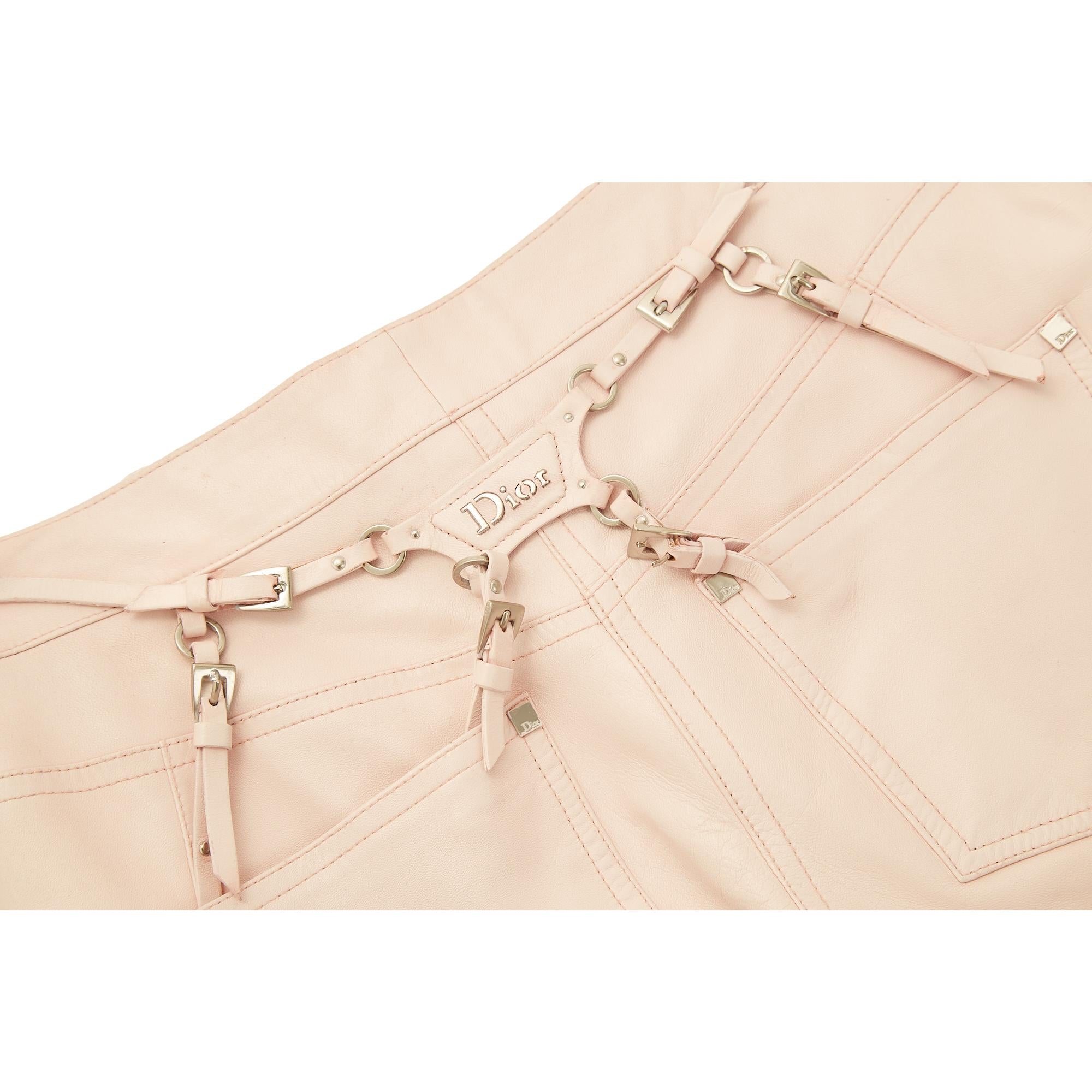 S*様 【CHRISTIAN DIOR】COUTURE カーペンターパンツ Dior Pink Logo Bondage Leather Pants – Treasures of NYC
