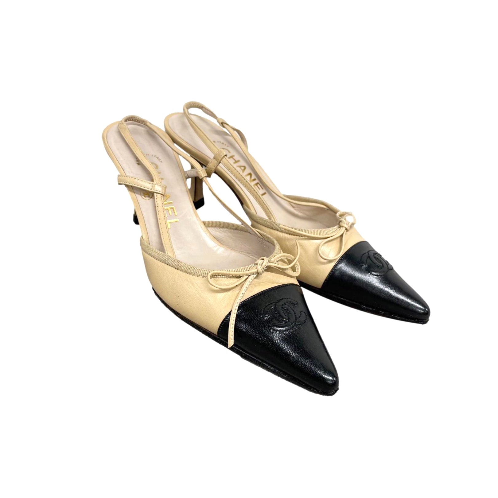 Chanel Two Tone Logo Slingback Heels – Treasures of NYC