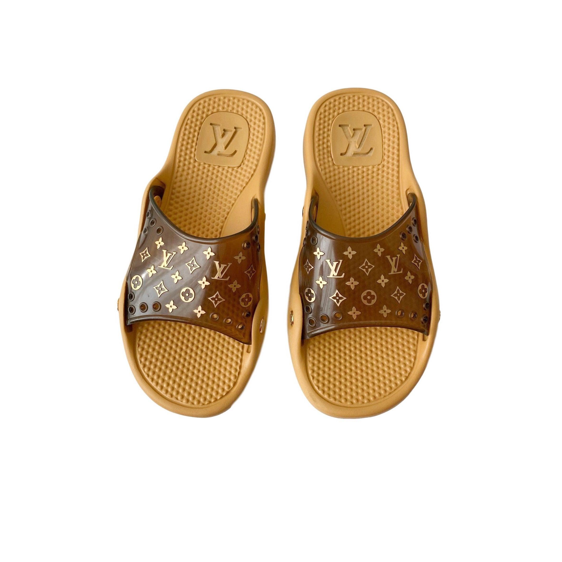 High Quality LOUIS VUITTON Monogram Slides for Men in Store in