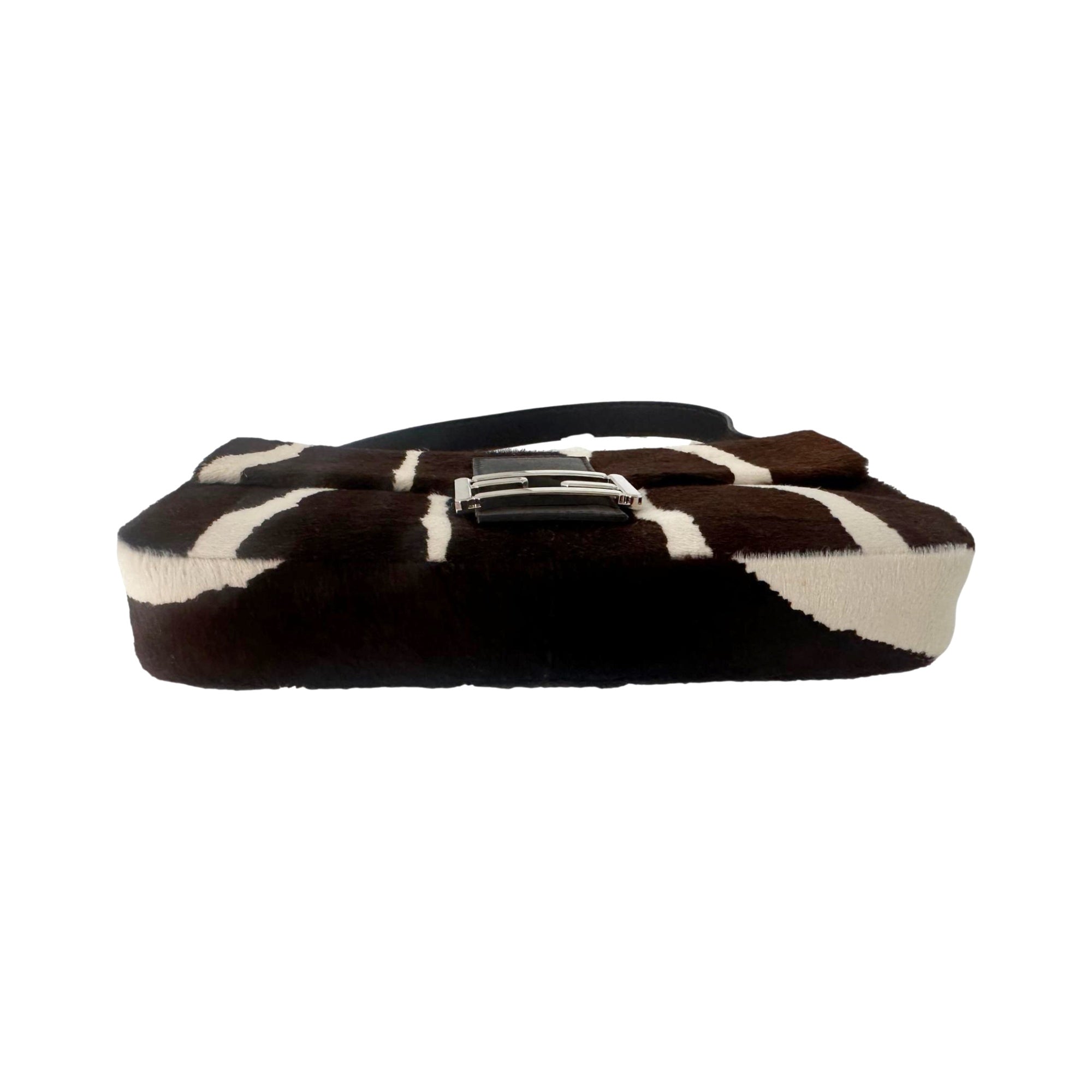 Fendi Giraffe Print 2-in-1 Baguette Bag – Treasures of NYC