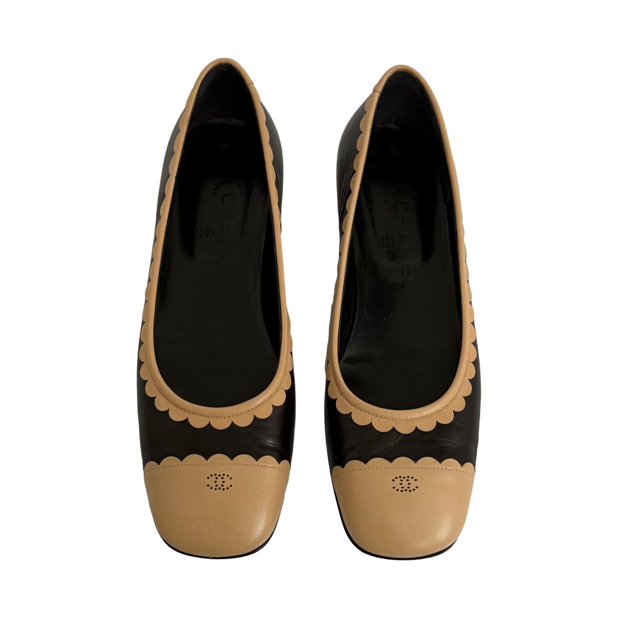 Chanel Black Scalloped Logo Kitten Heels