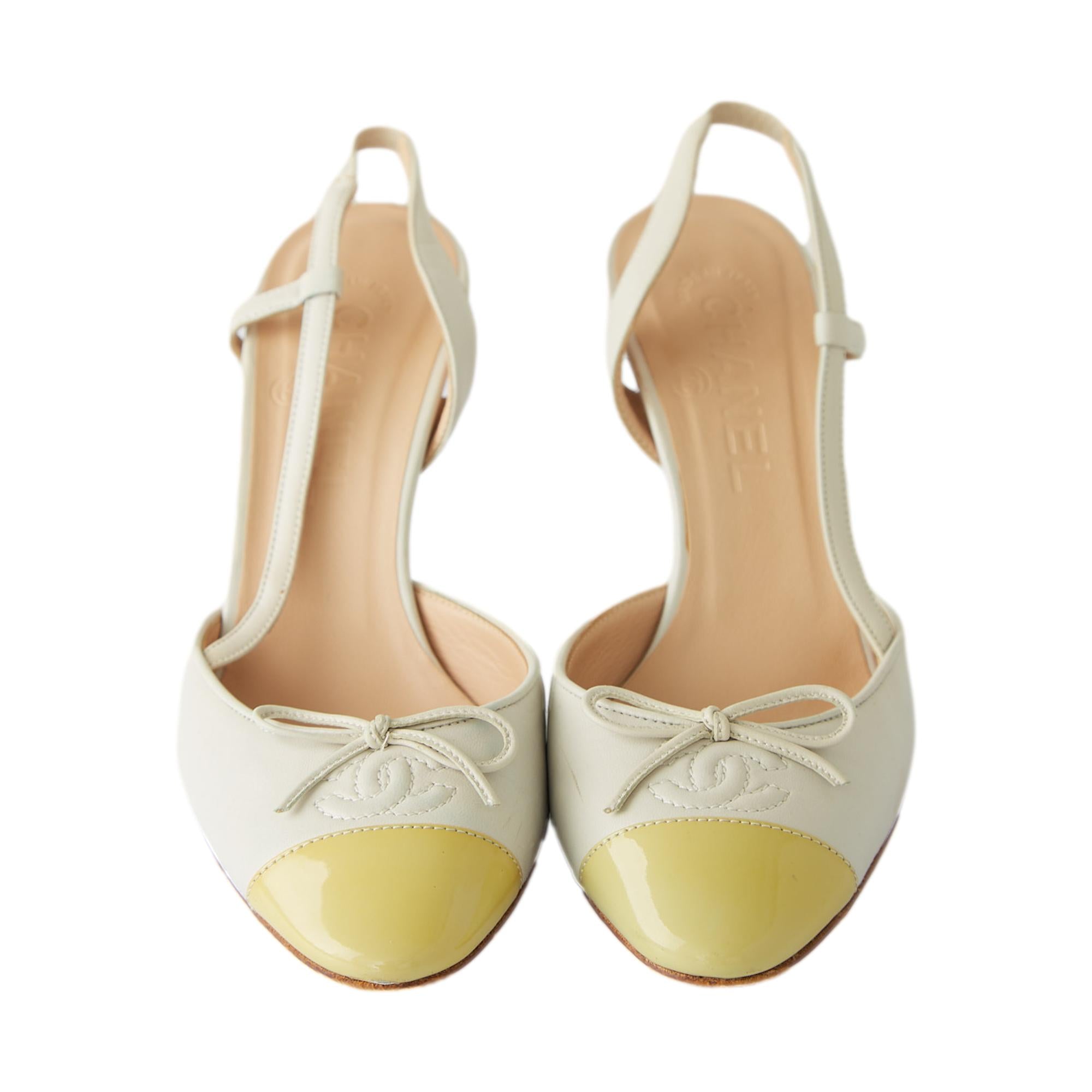 Chanel Ivory + Green Leather Bow Heels