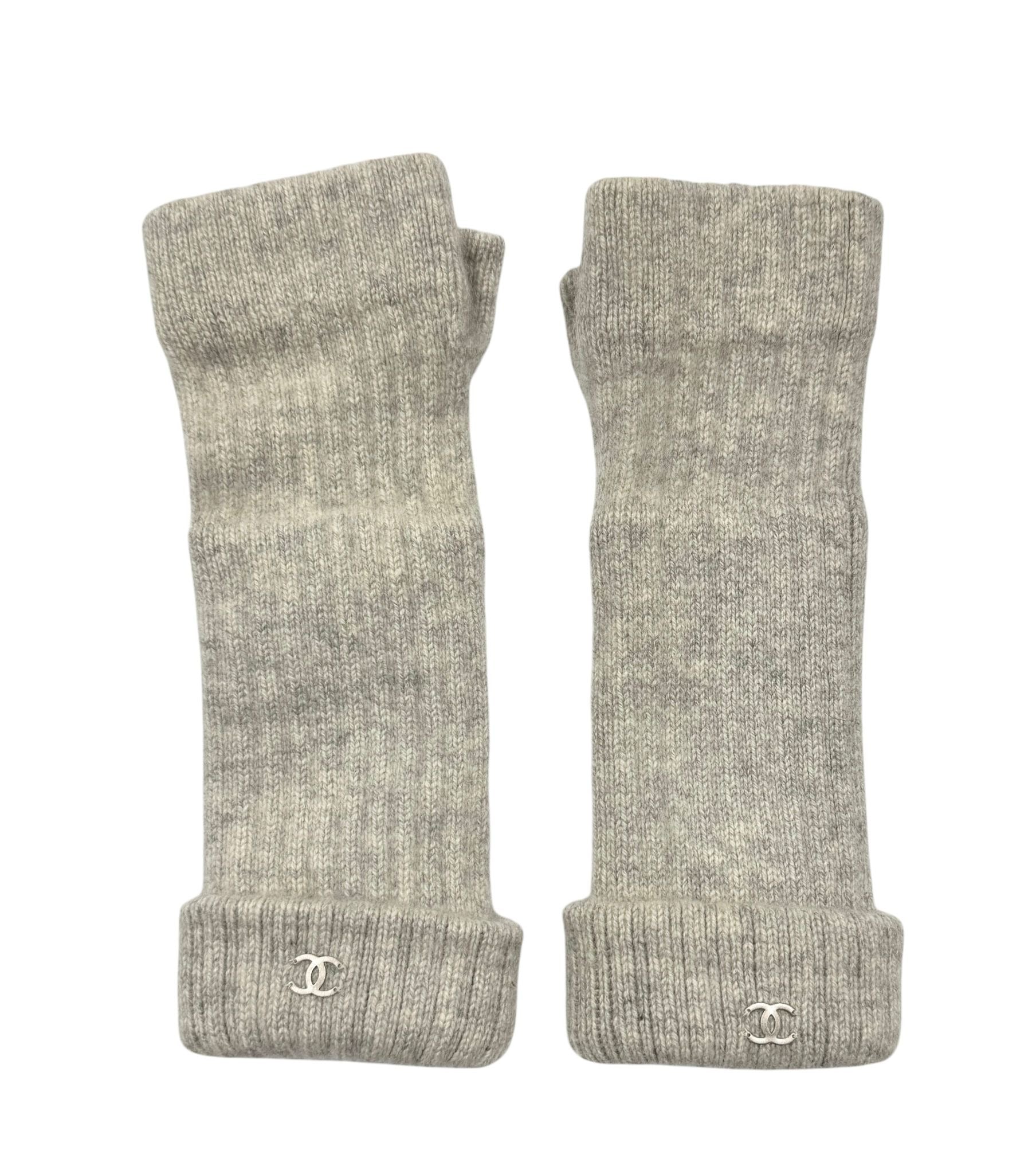 Chanel Grey Cashmere Fingerless Gloves