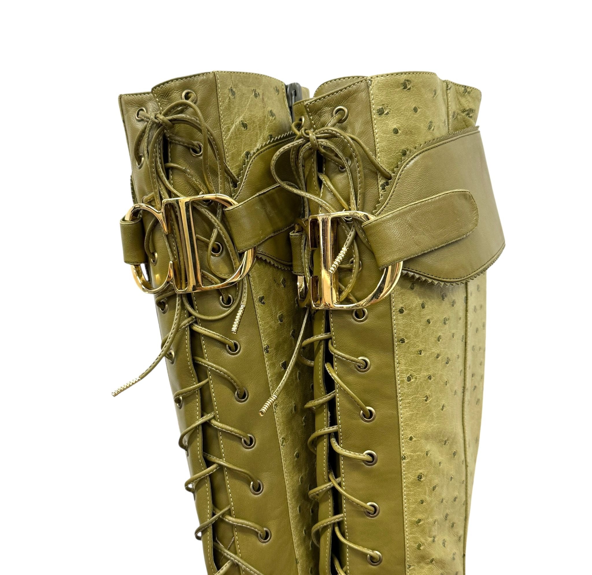 Christian Dior スエードコート オリーブグリーン Dior Green 'CD' Logo Ostrich Boots – Treasures of NYC