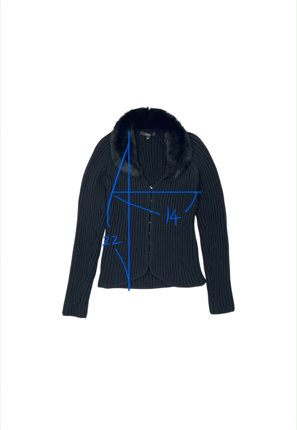 Gucci Black Logo Clasp Sweater