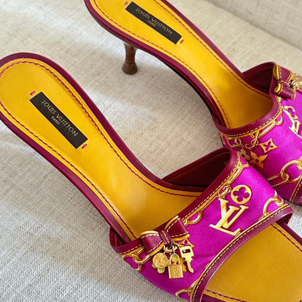 Louis Vuitton Pink Satin Kitten Heels – Treasures of NYC