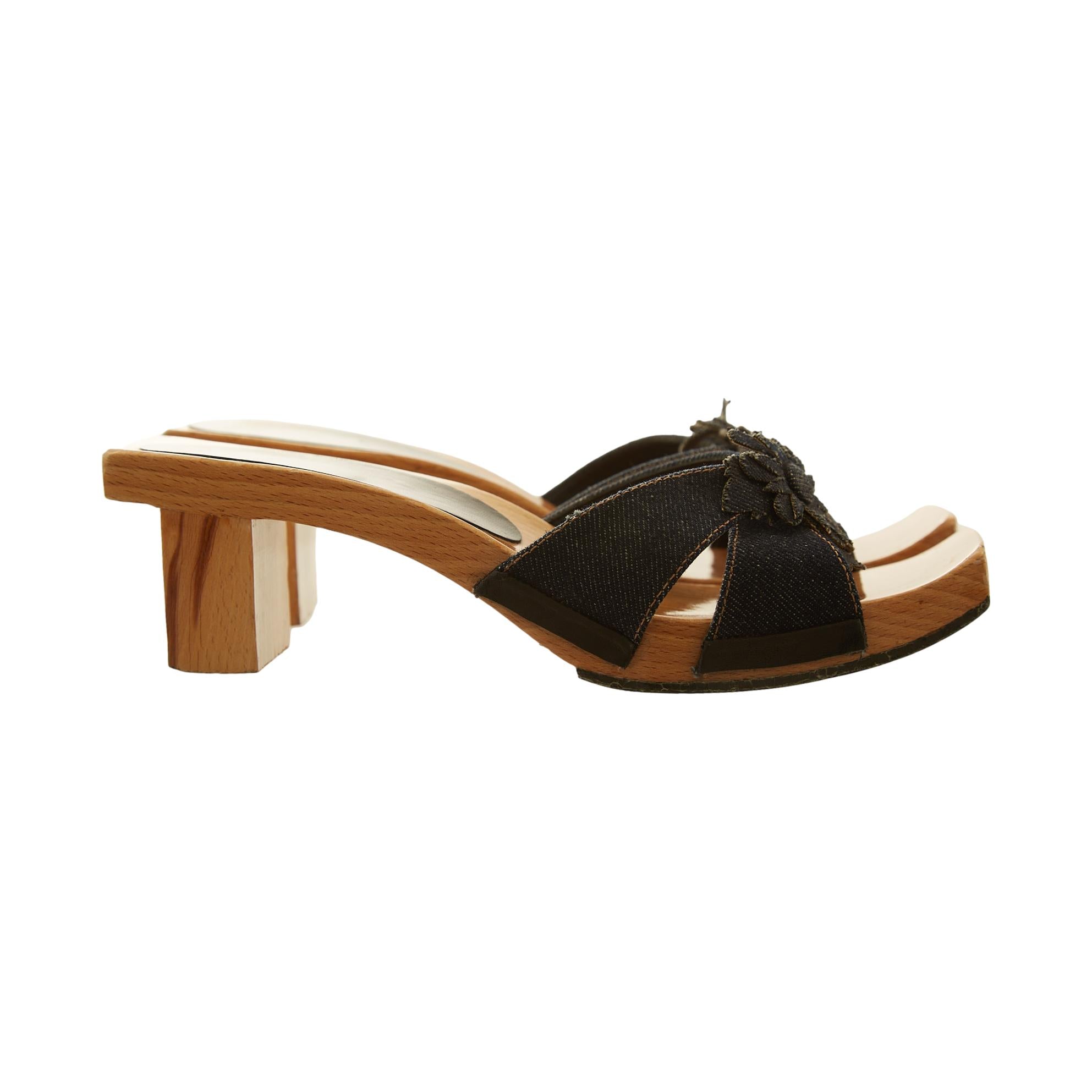 Fendi block online heels