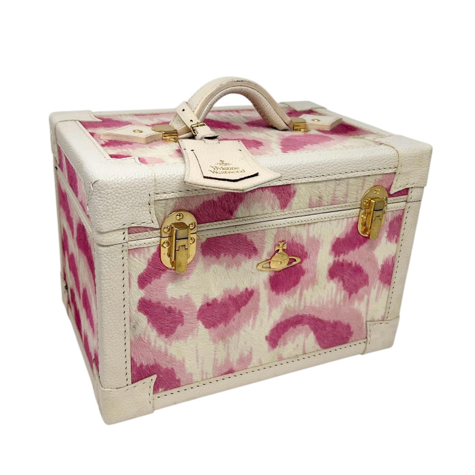 vivian westwood ケース　VWK291 Vivienne Westwood Pink Train Case – Treasures of NYC