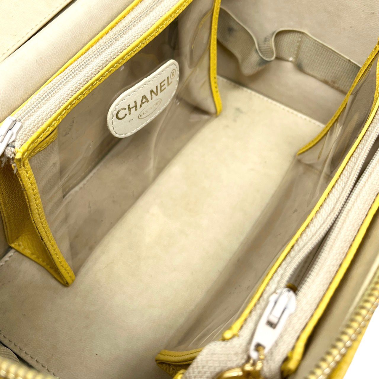 Chanel Yellow Vanity Shoulder Bag – Treasures of NYC