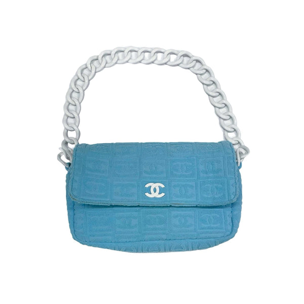 CHANEL, WHITE QUILTED TERRY CLOTH TOTE BAG