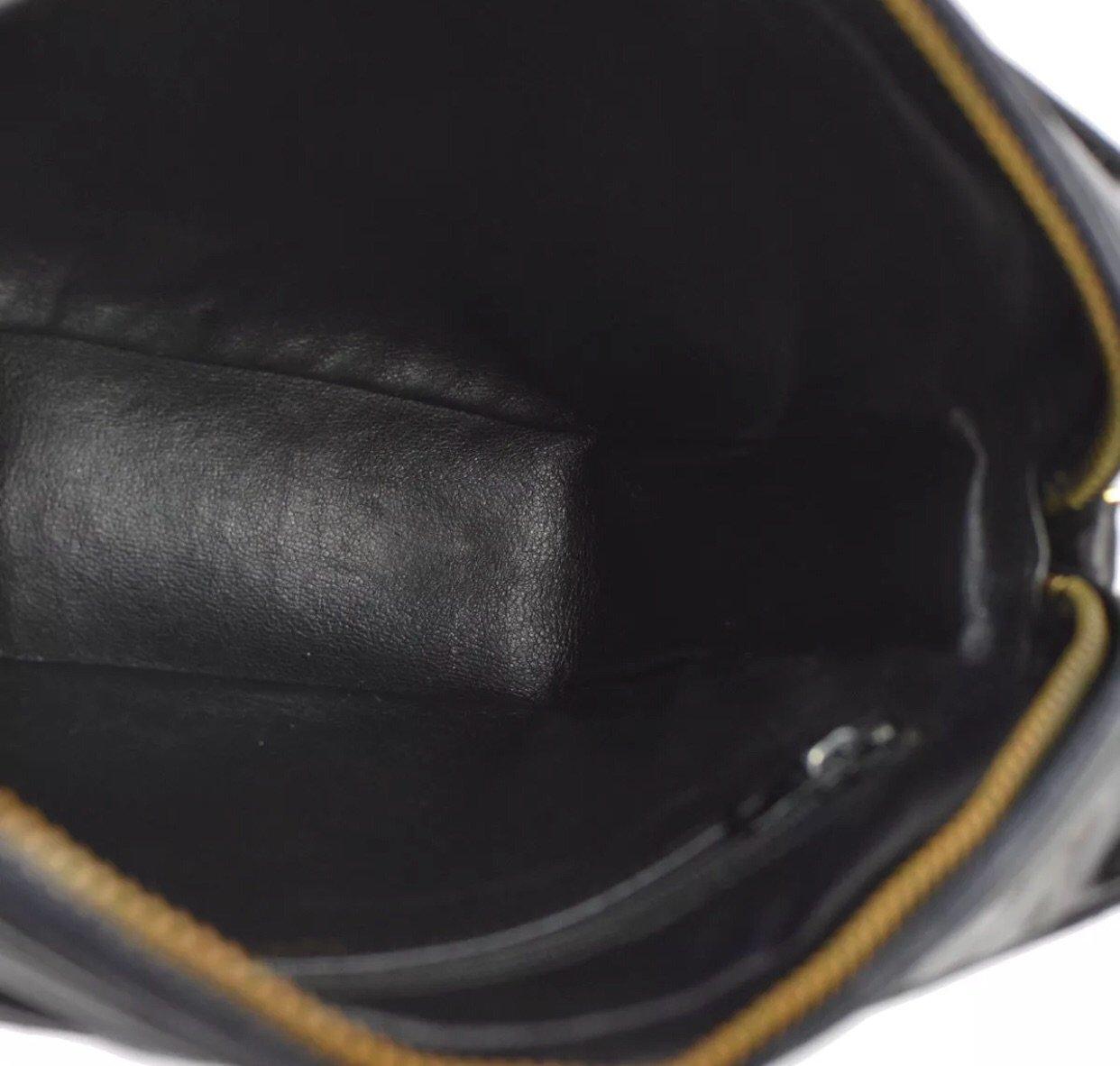 Chanel Black Diamond Quilt Crossbody Bag - Handbags