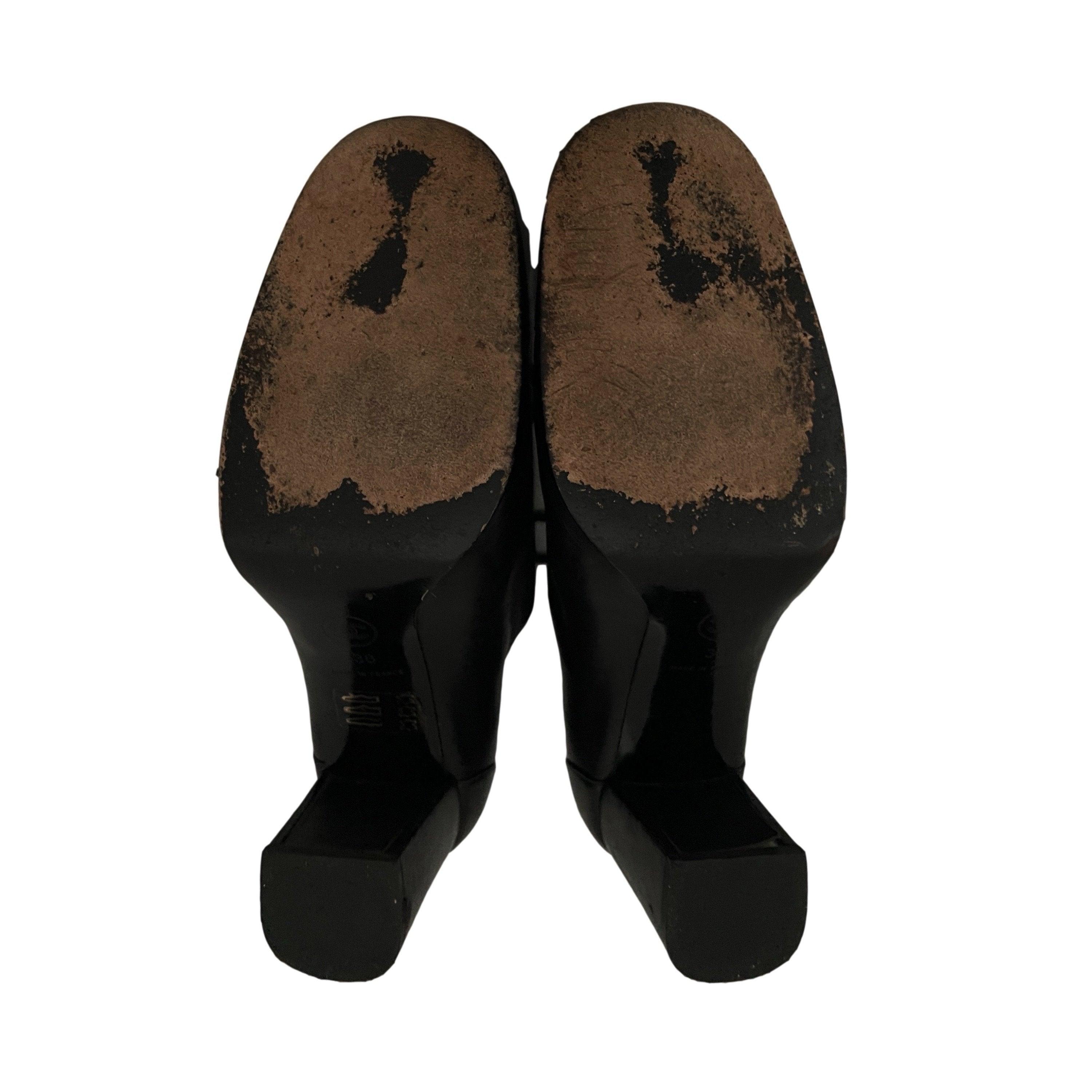 Treasures of NYC - Chanel Black Logo Lace Up Oxford