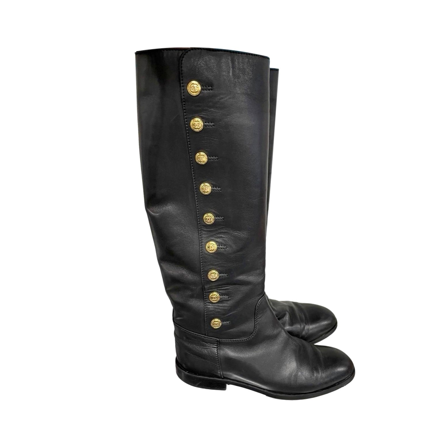 Chanel riding boots in black leather