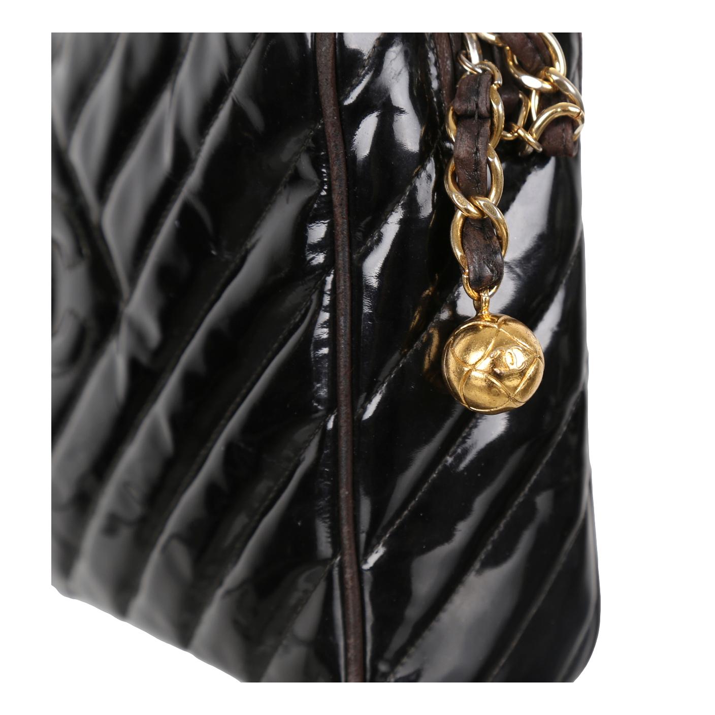 Chanel Black Patent Chain Crossbody Bag - Handbags