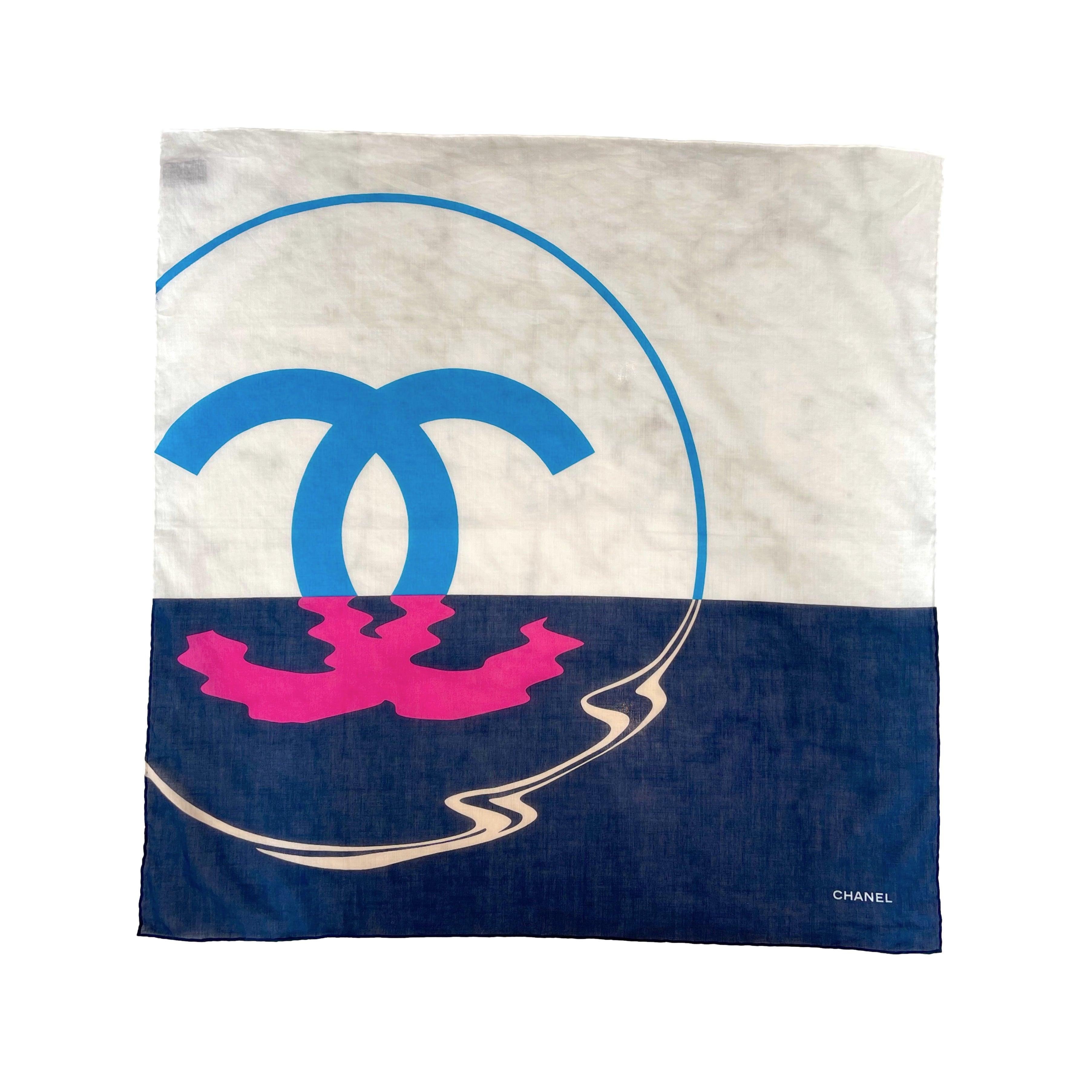 CHANELネイビー パール CCロゴ バンダナ・スカーフ　ノベルティ Treasures of NYC - Chanel Blue Logo Bandana