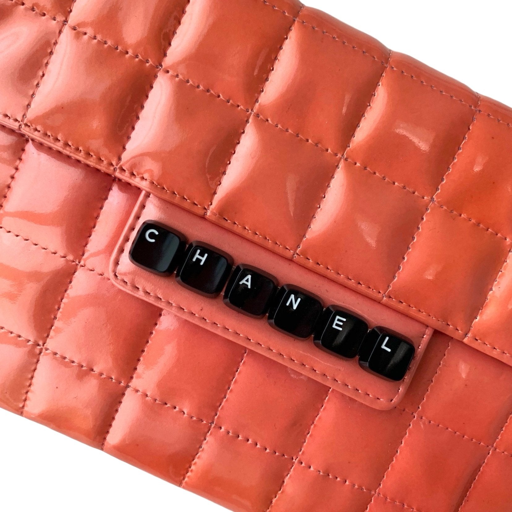 Treasures of NYC - Chanel Pink Gingham Tweed Chain Logo Bag