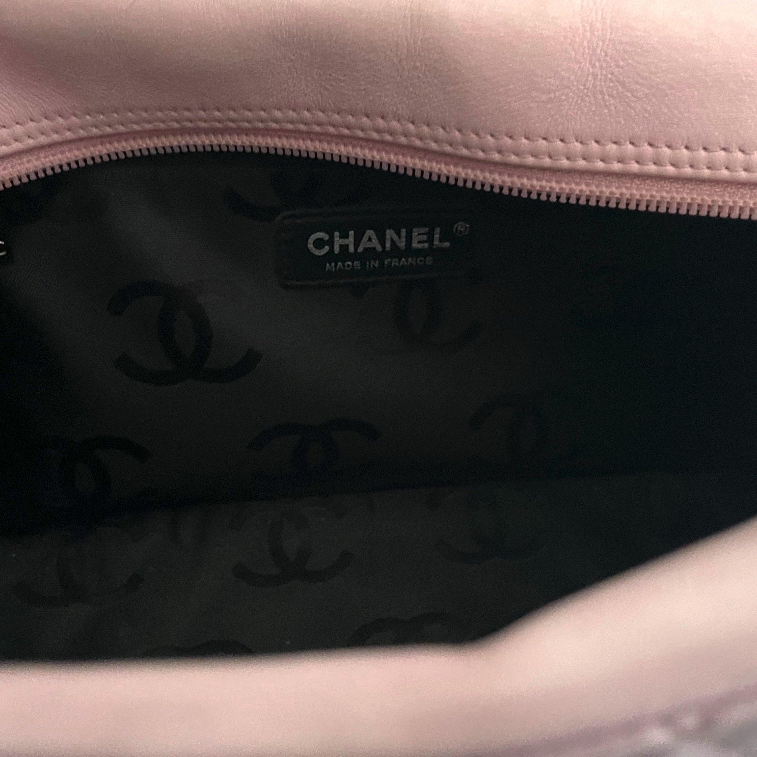 Vintage Chanel Pink Tweed Chain Bag – Treasures of NYC