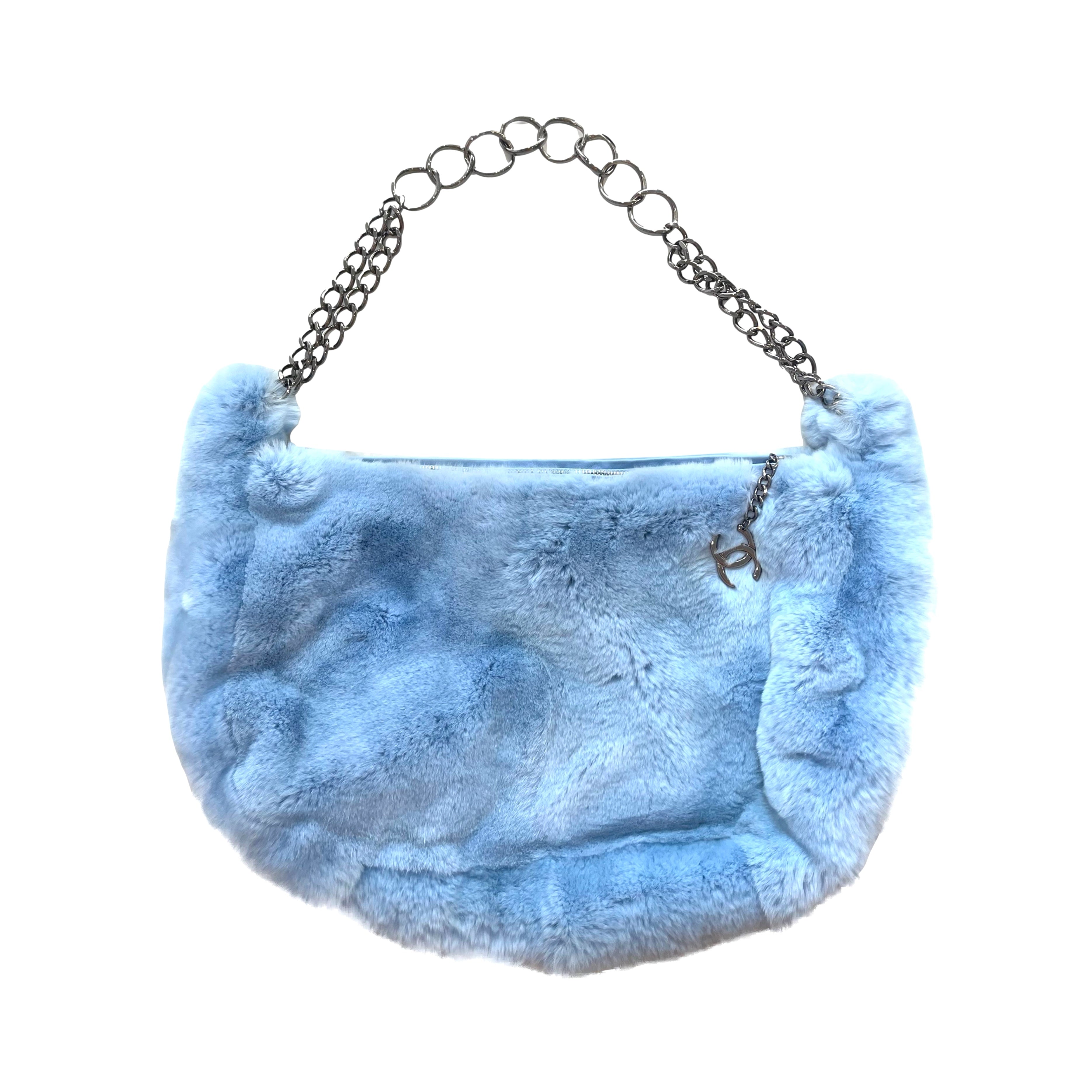 CHANEL Chain Shoulder Bag fur Light Blue CC Auth 28598 ref.478676 - Joli  Closet