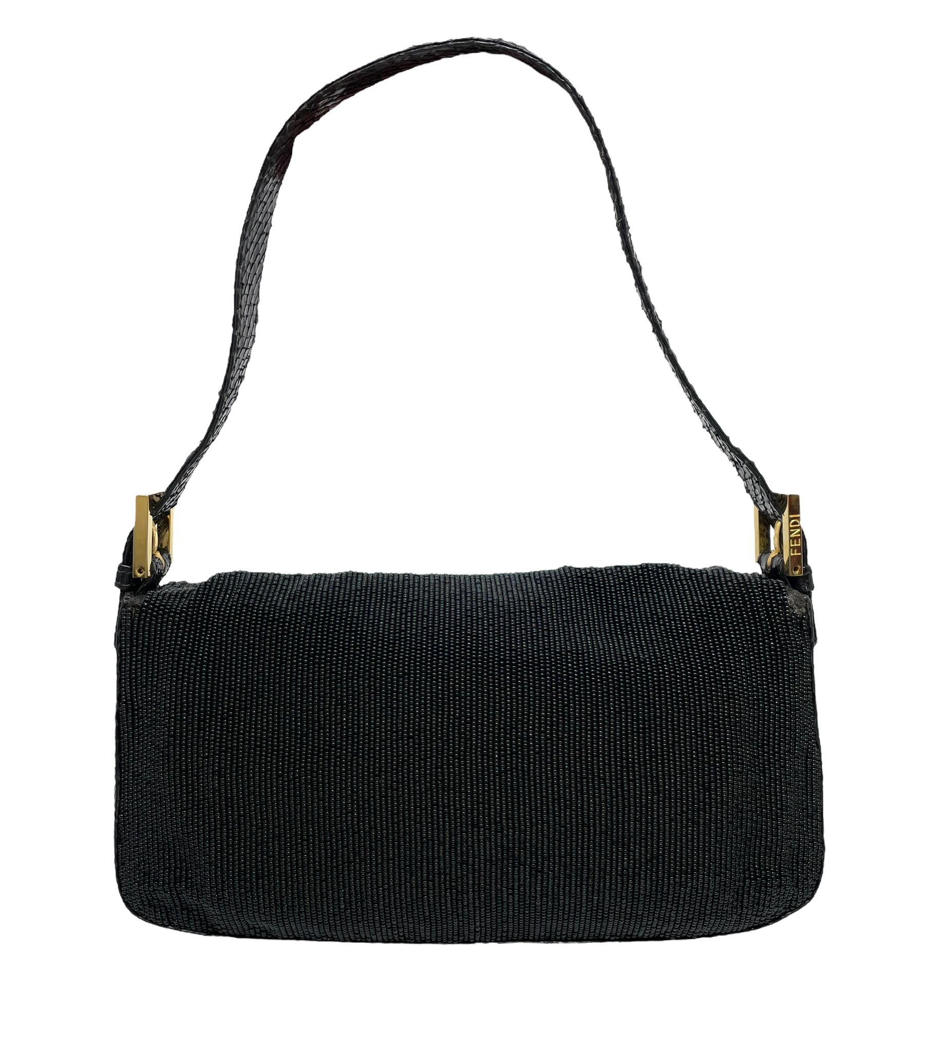 Baguette handbag Fendi Black in Synthetic - 26808888