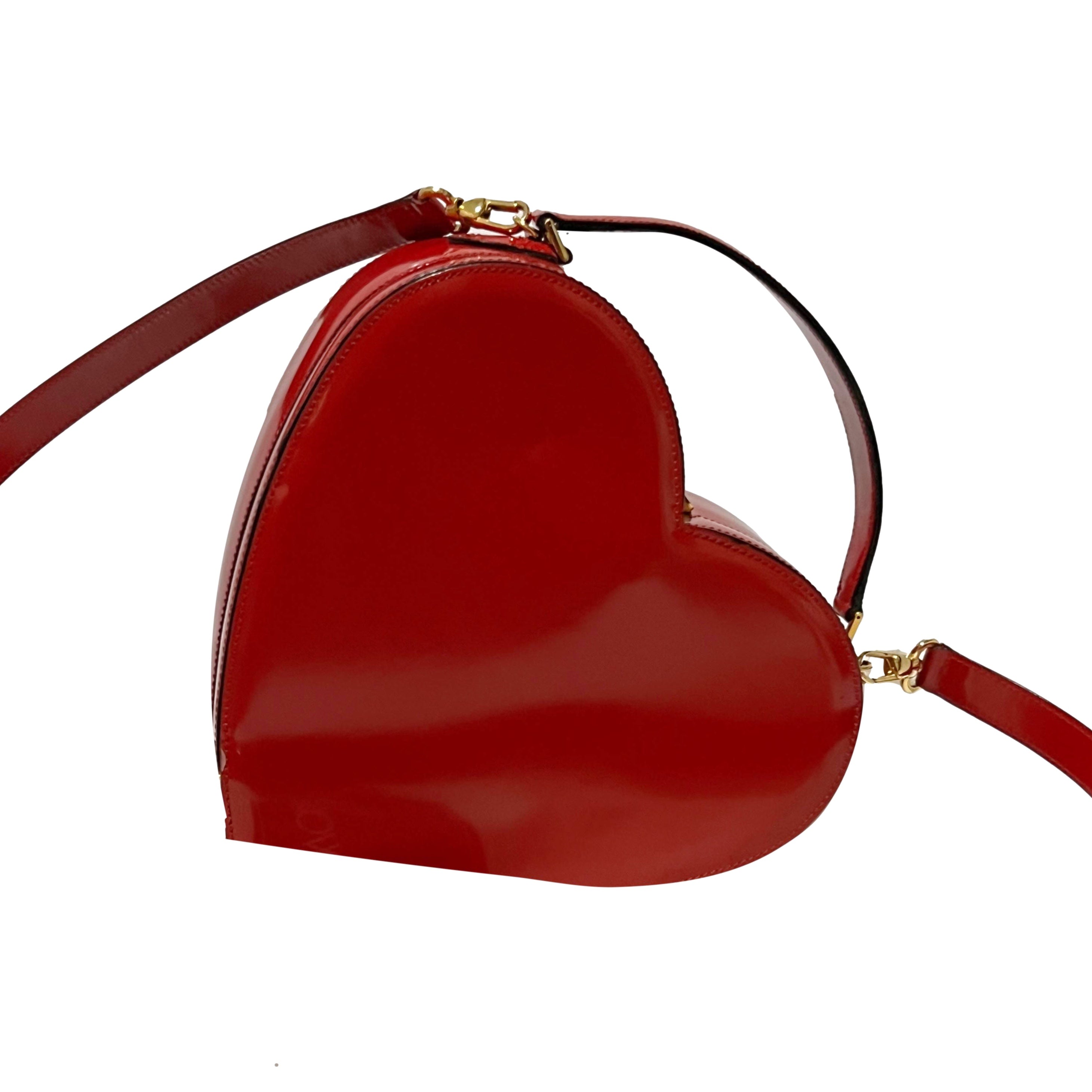 heart shaped bag the nanny｜TikTok Search